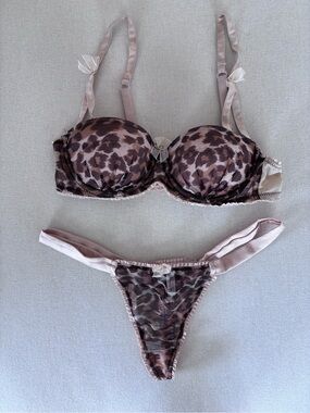 Mimi Holliday Damaris leopard 🐆 set bra thong 32A S lingerie silk